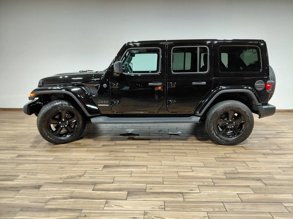 Used 2023 Jeep Wrangler Unlimited Sahara AWD/4WD image 25