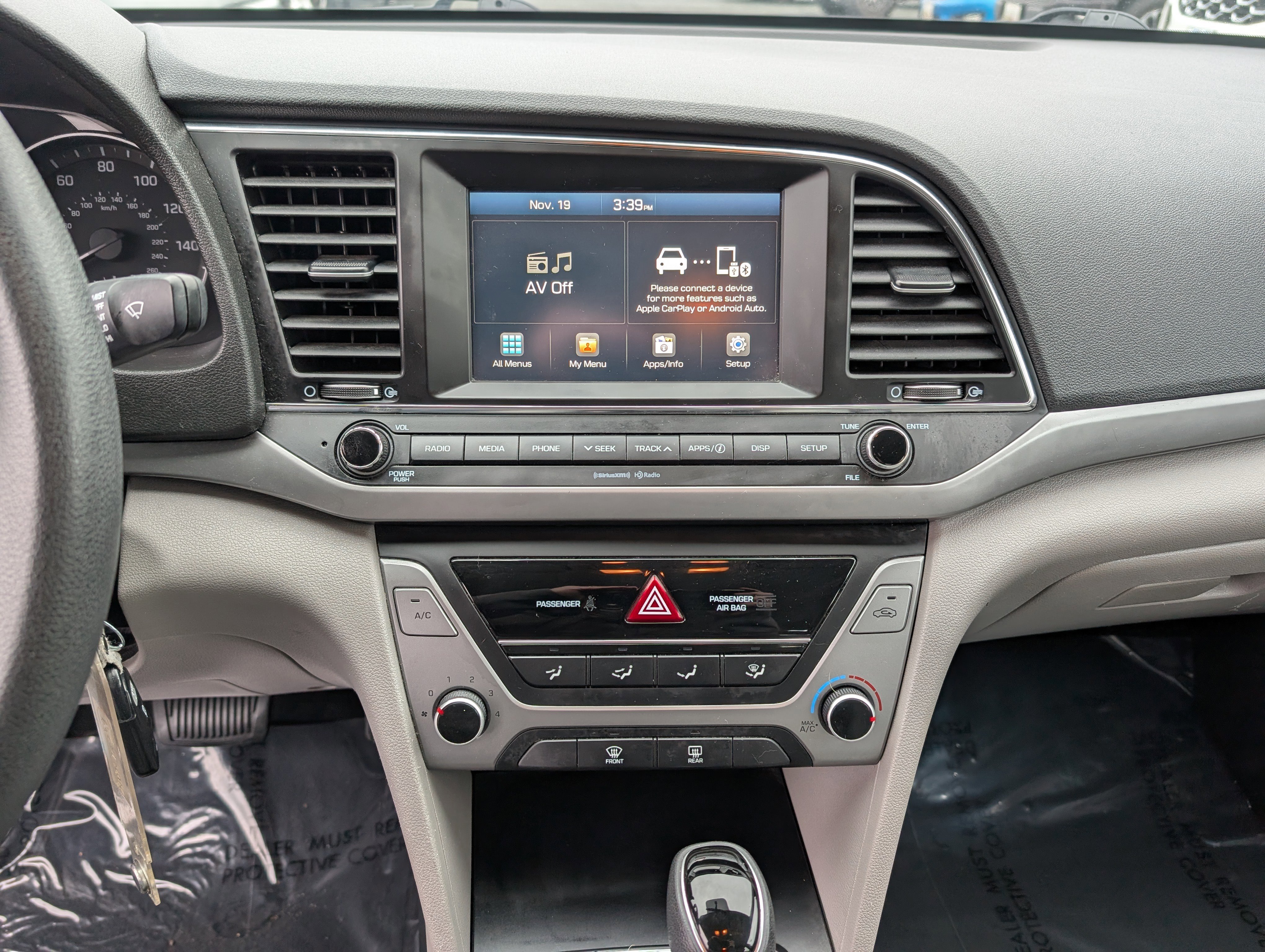 Used 2017 Hyundai Elantra SE image 16