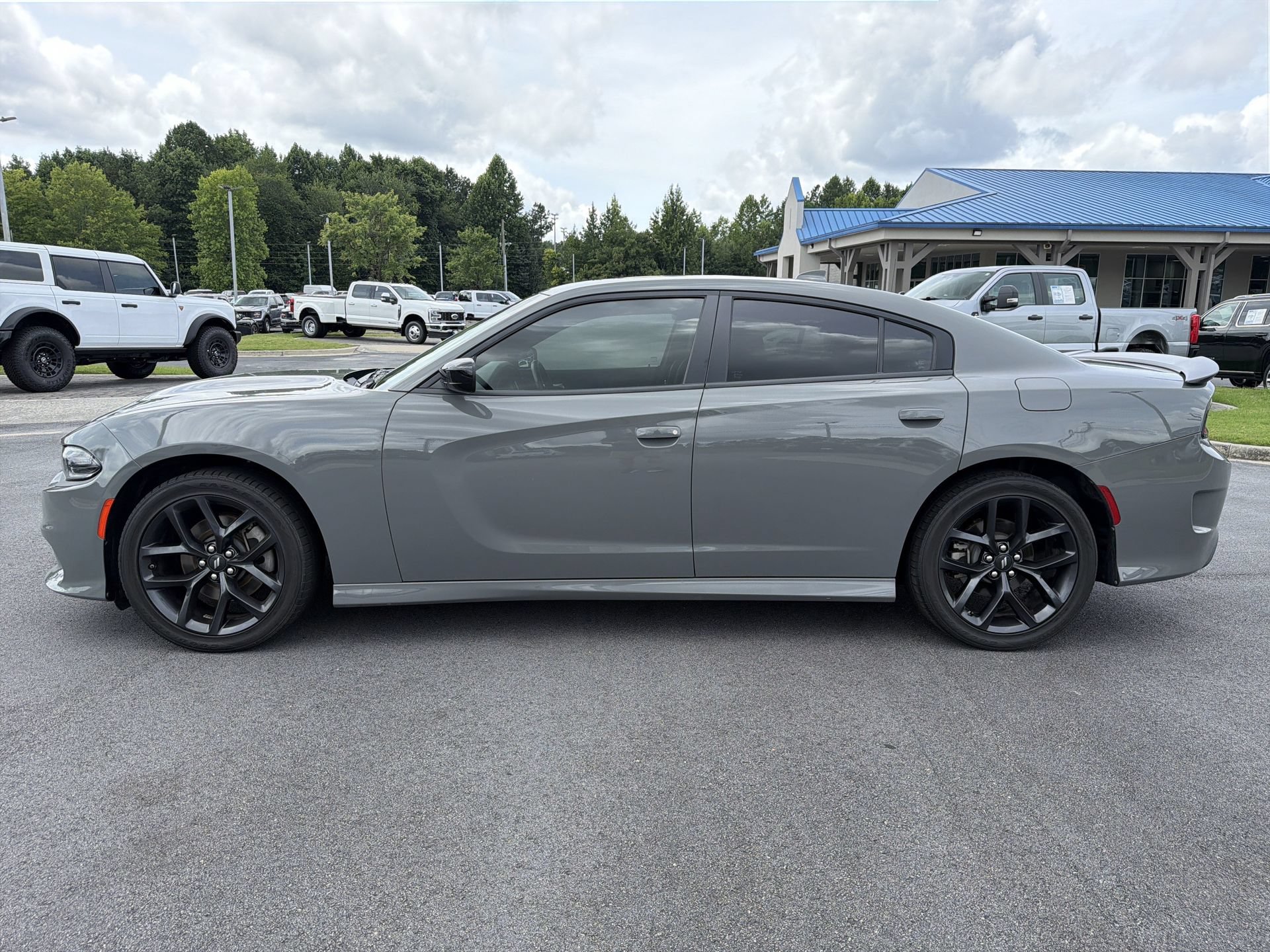 Used 2023 Dodge Charger R/T w/ Plus Group RWD image 27