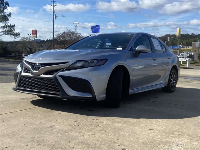 Used 2024 Toyota Camry SE image 7