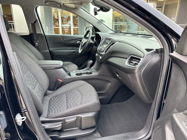 Used 2020 Chevrolet Equinox LT w/ Driver Convenience Package image 58