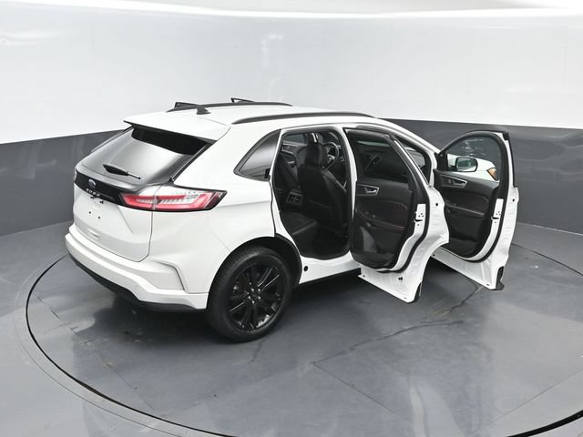 Certified 2024 Ford Edge ST-Line AWD/4WD image 25