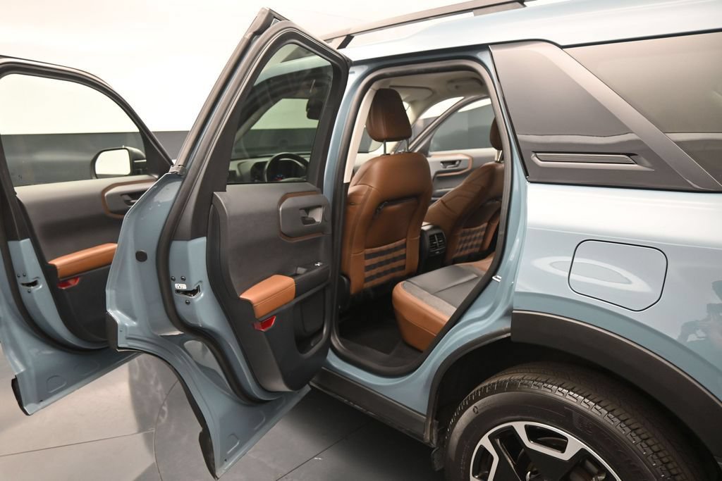 Certified 2023 Ford Bronco Sport Outer Banks w/ Tech Package AWD/4WD image 18