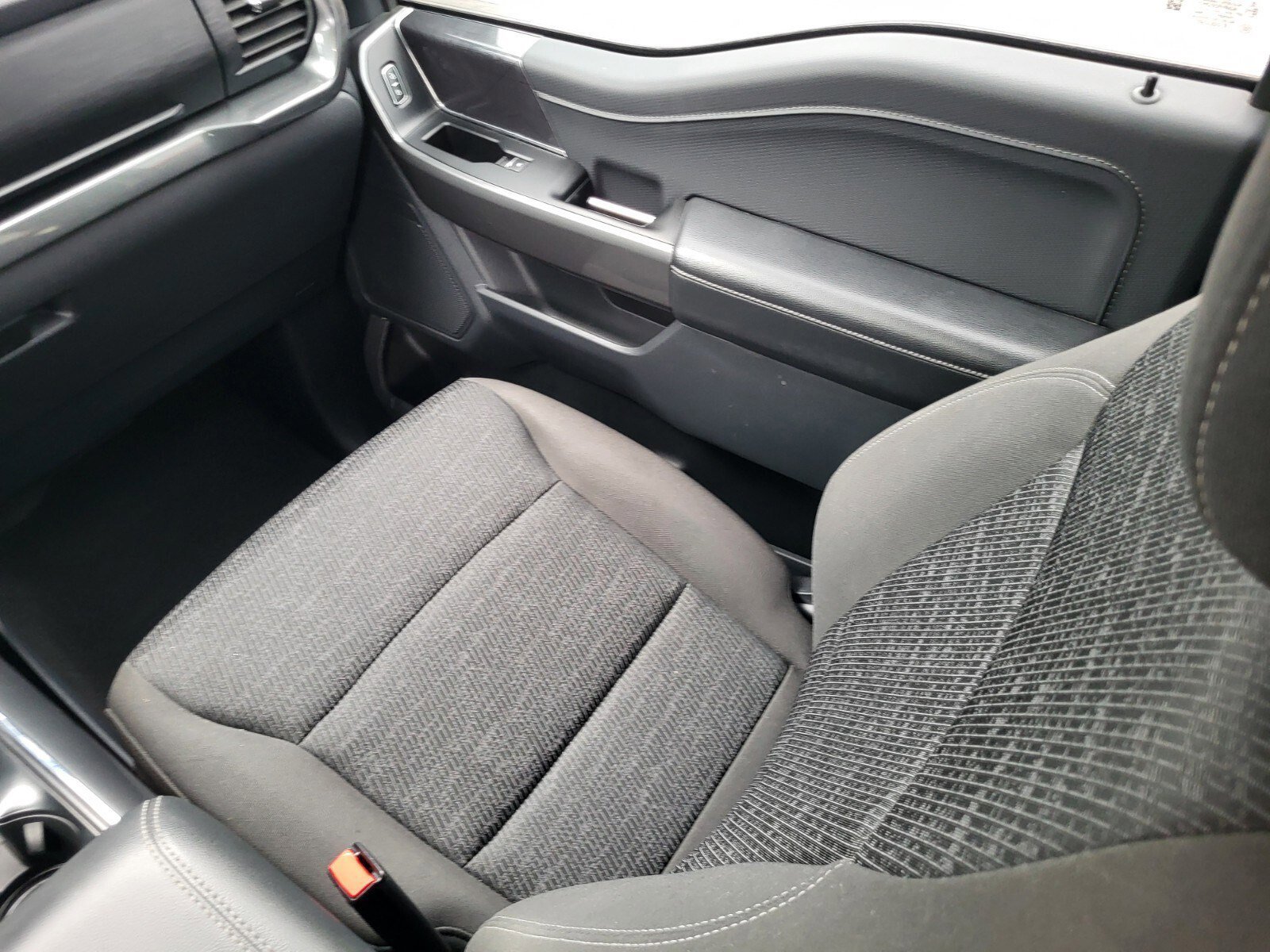 Certified 2023 Ford F150 XLT w/ Equipment Group 302A High image 17