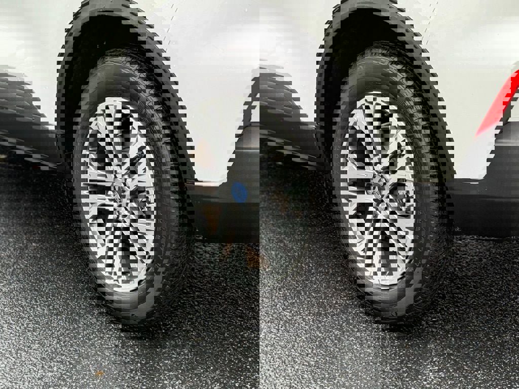 Certified 2022 Ford Escape SEL image 7