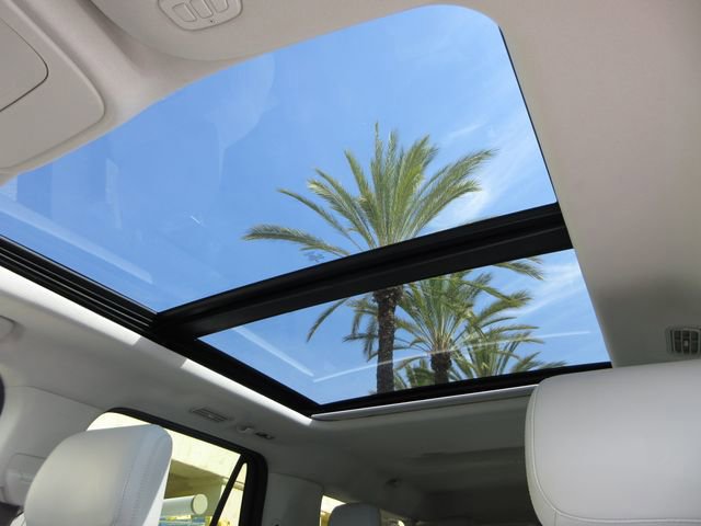 Certified 2025 Ford Expedition Max Platinum image 21