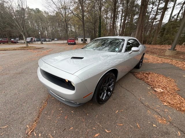 Used 2019 Dodge Challenger SXT w/ Blacktop Package image 2