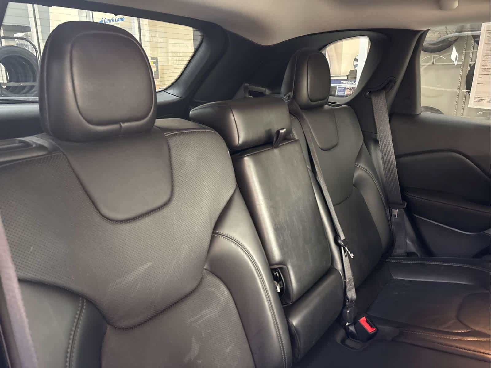 Used 2020 Jeep Cherokee Limited AWD/4WD image 39