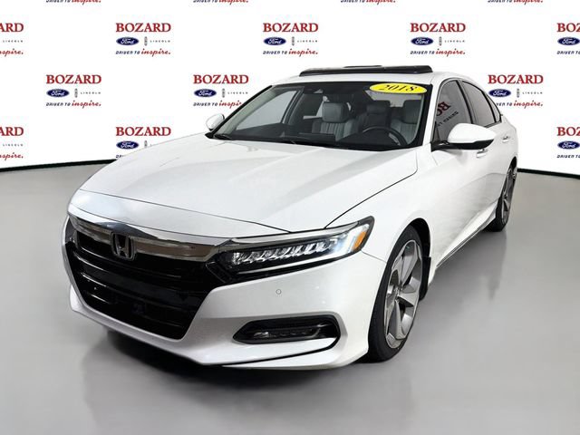 Used 2018 Honda Accord Touring image 4