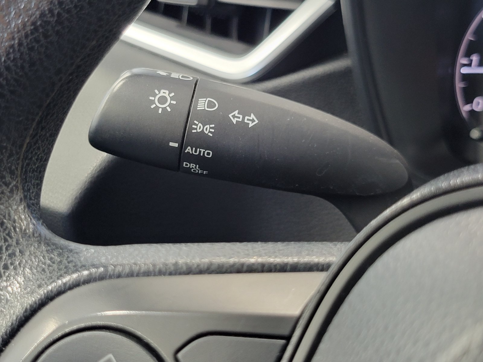 Used 2024 Toyota Corolla LE FWD image 15
