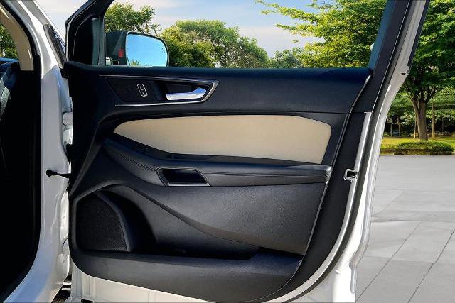 Certified 2019 Ford Edge SE FWD image 23