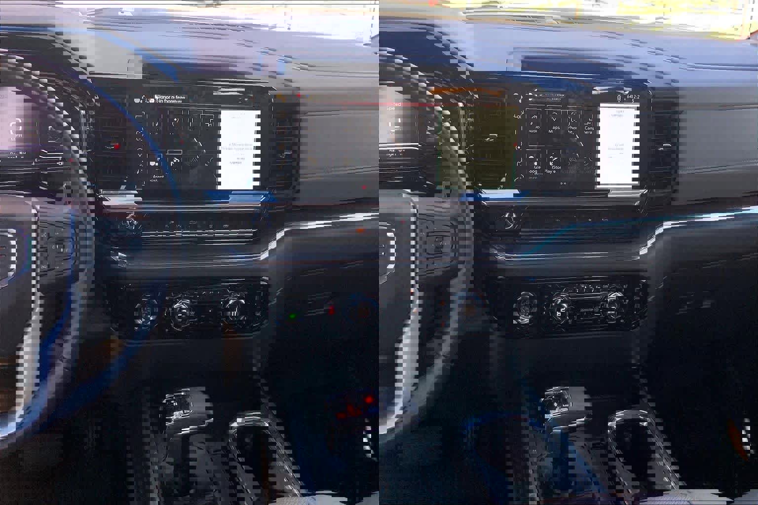 Used 2022 GMC Sierra 1500 SLT w/ SLT Convenience Package image 6