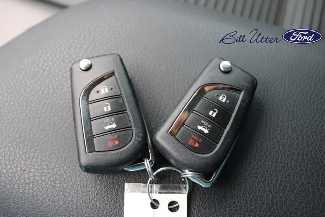 Used 2023 Toyota Camry SE FWD image 24