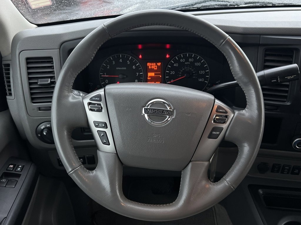 Used 2019 Nissan NV 3500 SL image 19