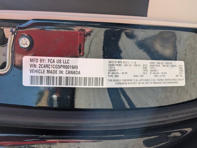 Used 2023 Chrysler Voyager LX FWD image 34