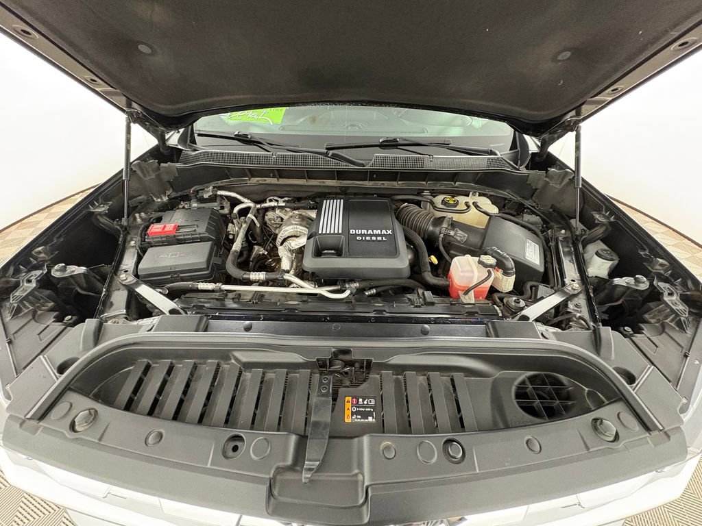Used 2020 Chevrolet Silverado 1500 LTZ AWD/4WD image 32