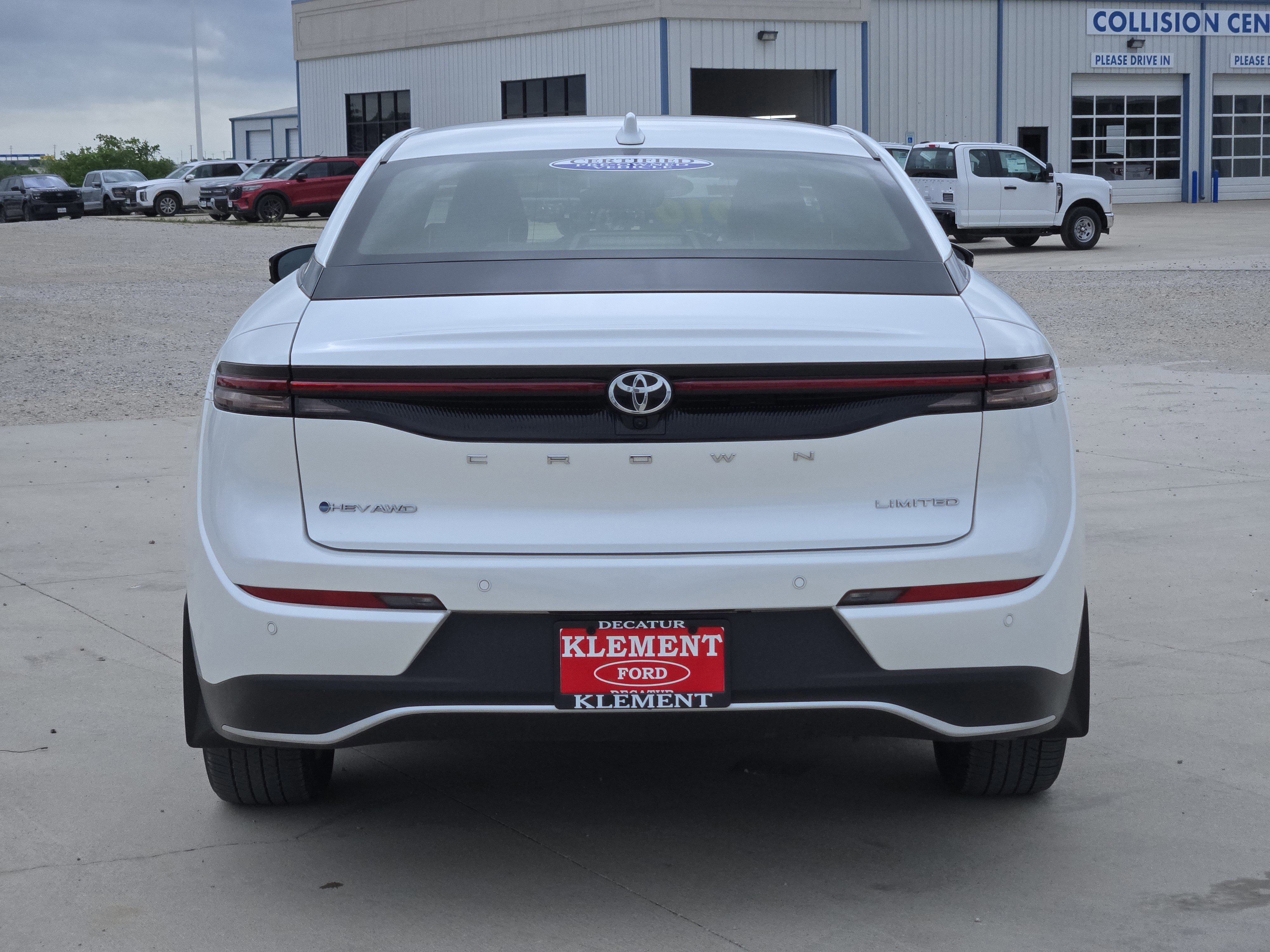 Used 2024 Toyota Crown AWD/4WD image 4