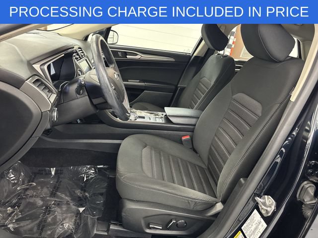 Certified 2020 Ford Fusion SE FWD image 3