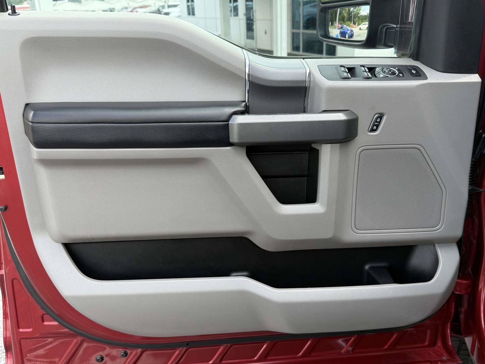 Certified 2017 Ford F250 XLT w/ XLT Premium Package AWD/4WD image 25