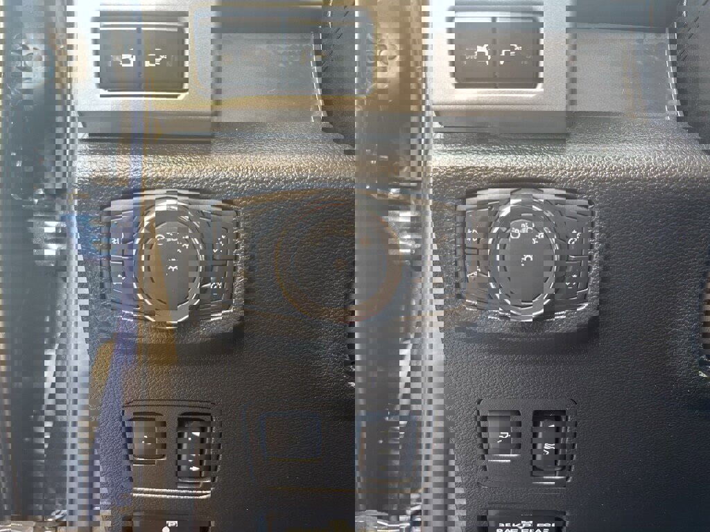 Certified 2020 Ford F350 Lariat w/ Lariat Ultimate Package image 17