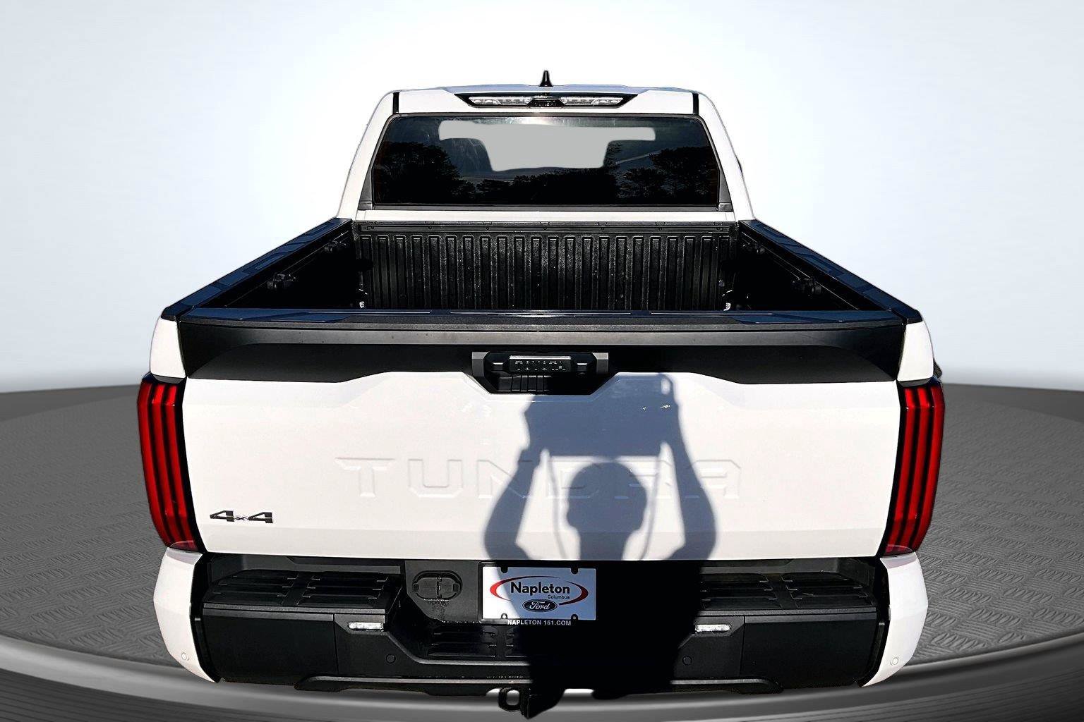 Used 2024 Toyota Tundra SR5 w/ SR5 Convenience Package AWD/4WD image 6