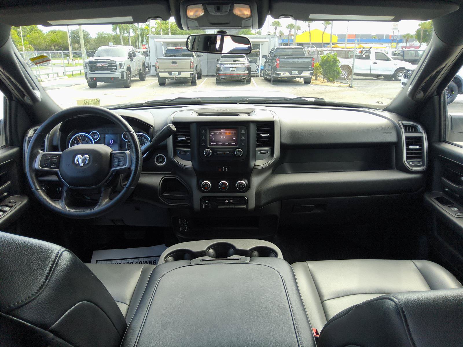 Used 2022 RAM 3500 Tradesman w/ Chrome Appearance Group AWD/4WD image 31
