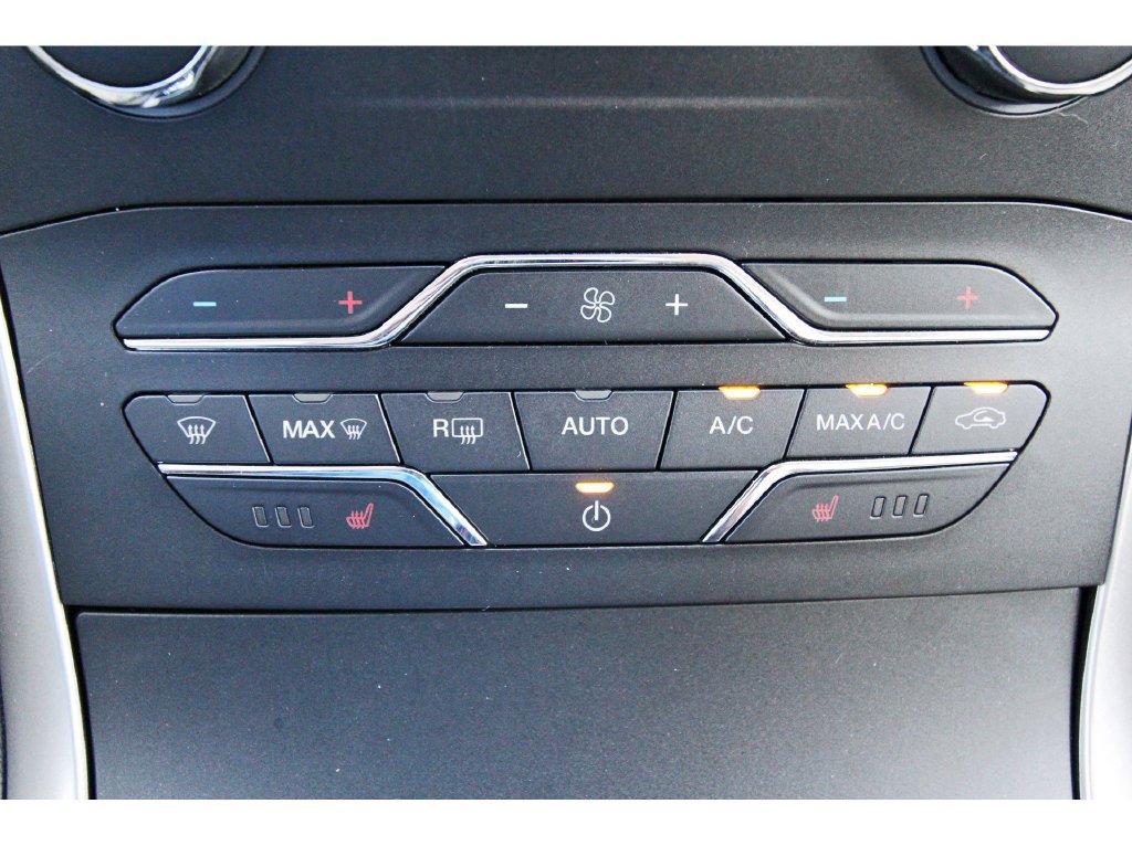 Certified 2019 Ford Edge SEL w/ Equipment Group 201A FWD image 29