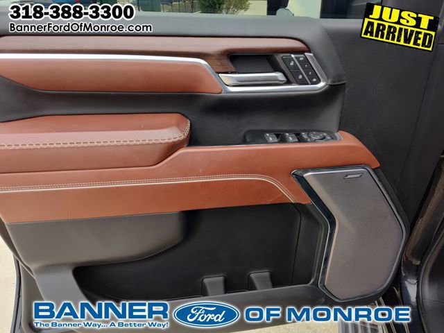 Used 2024 GMC Sierra 2500 Denali Ultimate w/ Max Trailering Package image 17