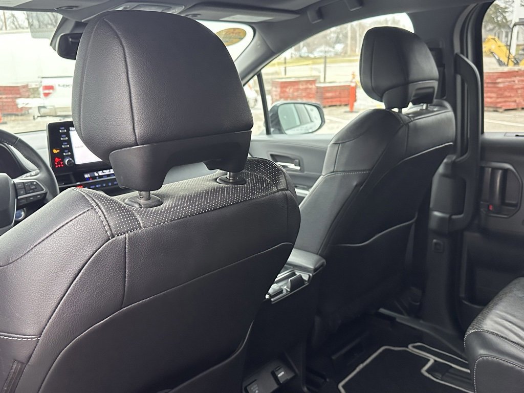 Used 2023 Toyota Sienna XSE image 12