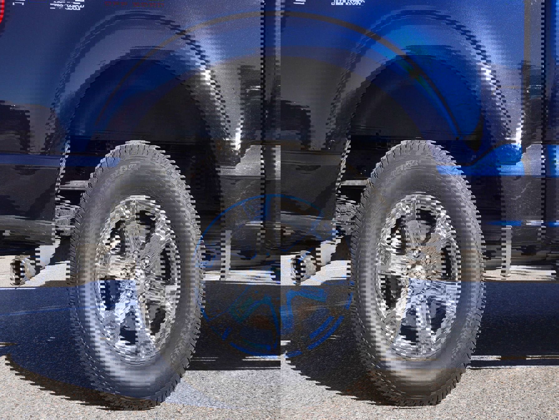 Certified 2021 Ford F150 XLT w/ Equipment Group 302A High image 12