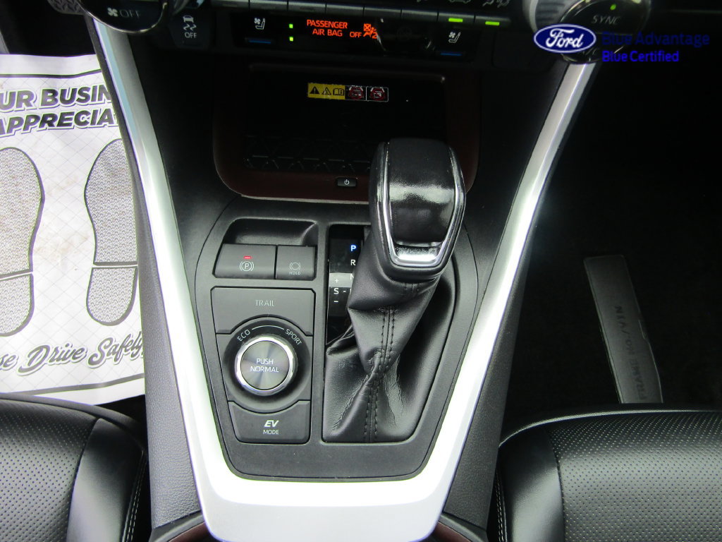Used 2022 Toyota RAV4 Limited AWD/4WD image 49