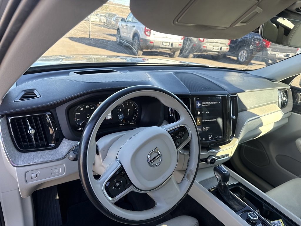 Used 2019 Volvo XC60 T5 Inscription image 14