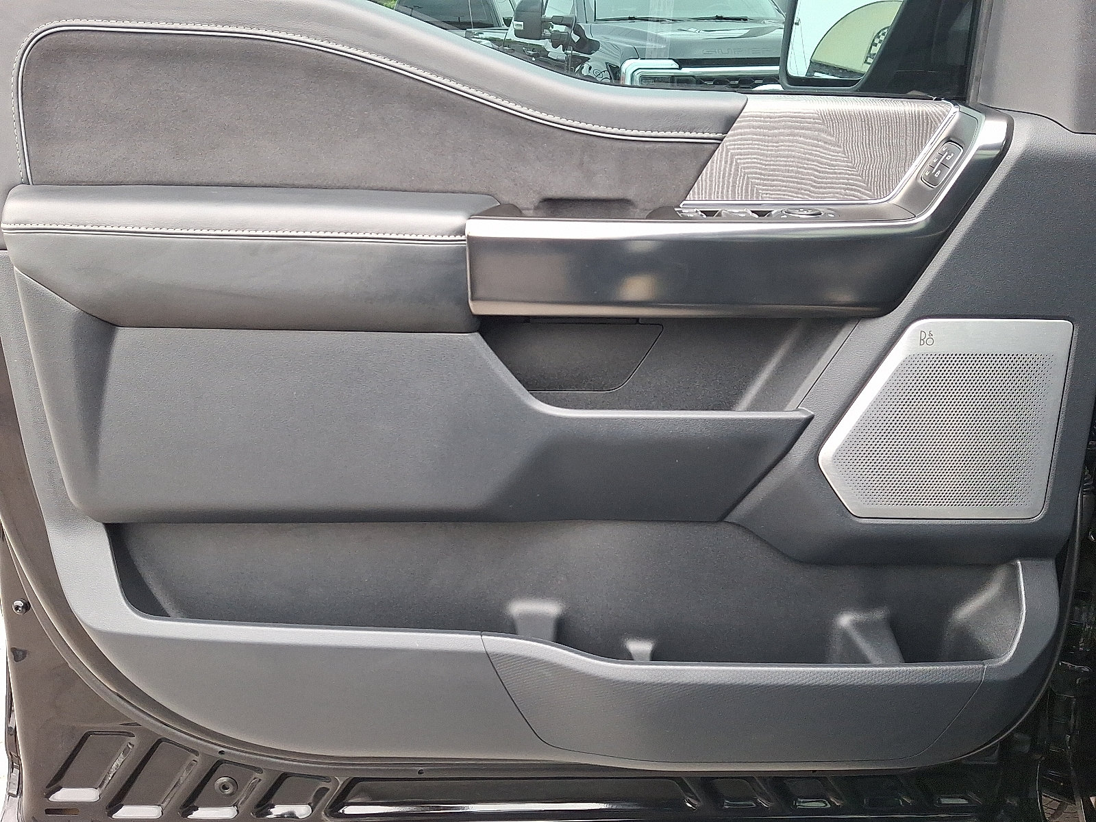 Certified 2023 Ford F150 Platinum w/ Equipment Group 701A High AWD/4WD image 12