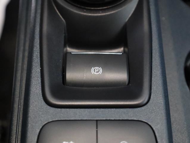 Certified 2024 Ford Maverick Lariat w/ 4K Tow Package AWD/4WD image 18