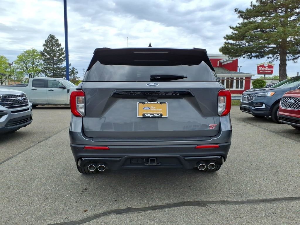 Certified 2024 Ford Explorer ST w/ Equipment Group 401A AWD/4WD image 8