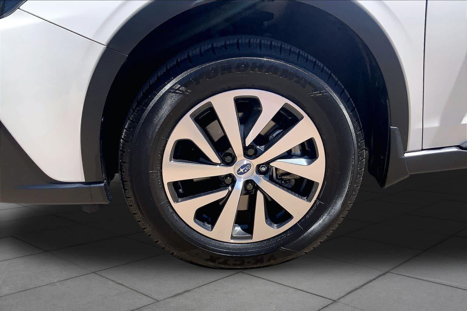 Used 2021 Subaru Outback Premium AWD/4WD image 11