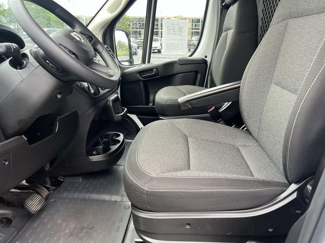 Used 2025 RAM ProMaster 2500 w/ U-Haul Equipment Group FWD image 16