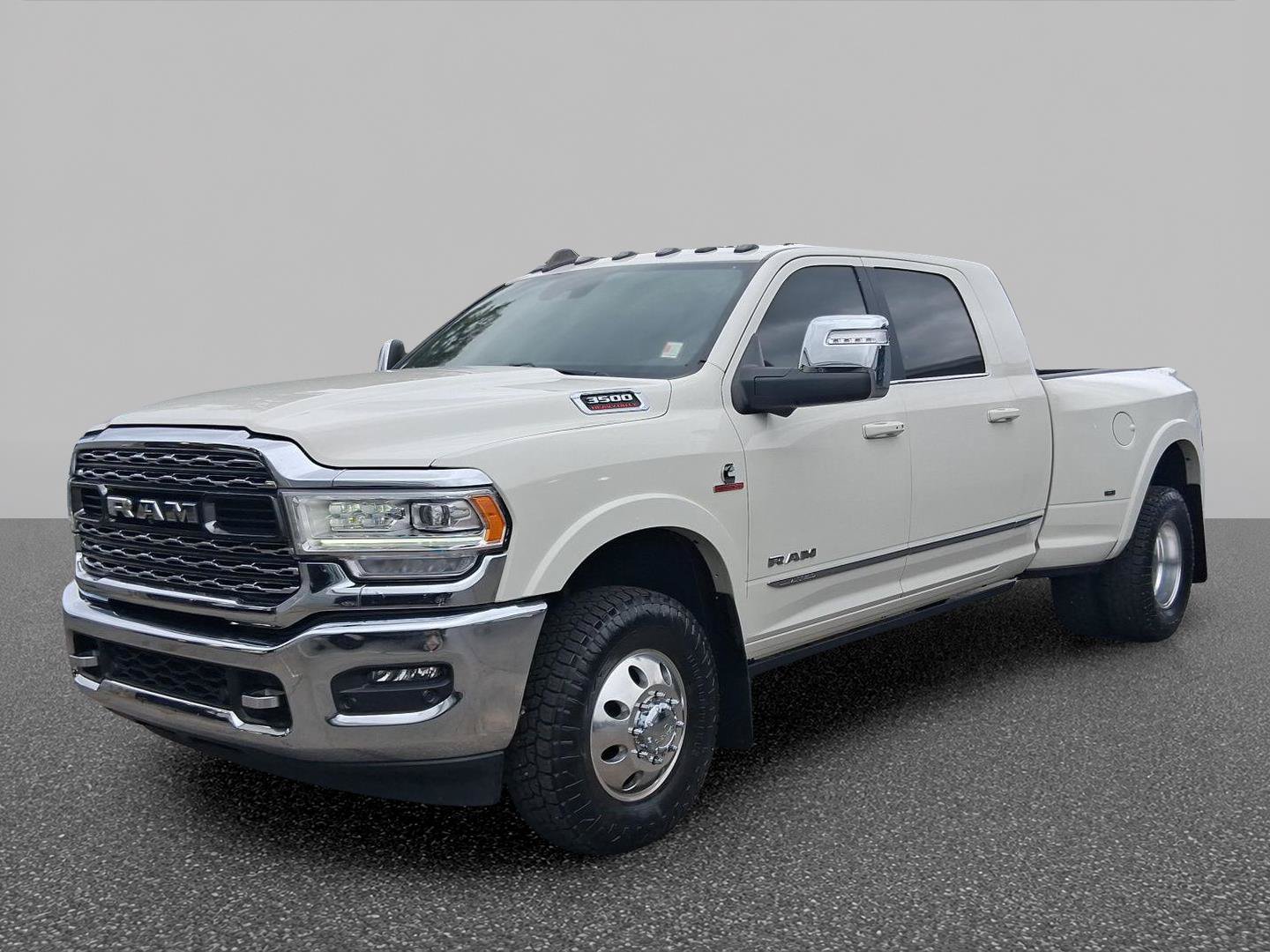 Used 2023 RAM 3500 Limited AWD/4WD image 1