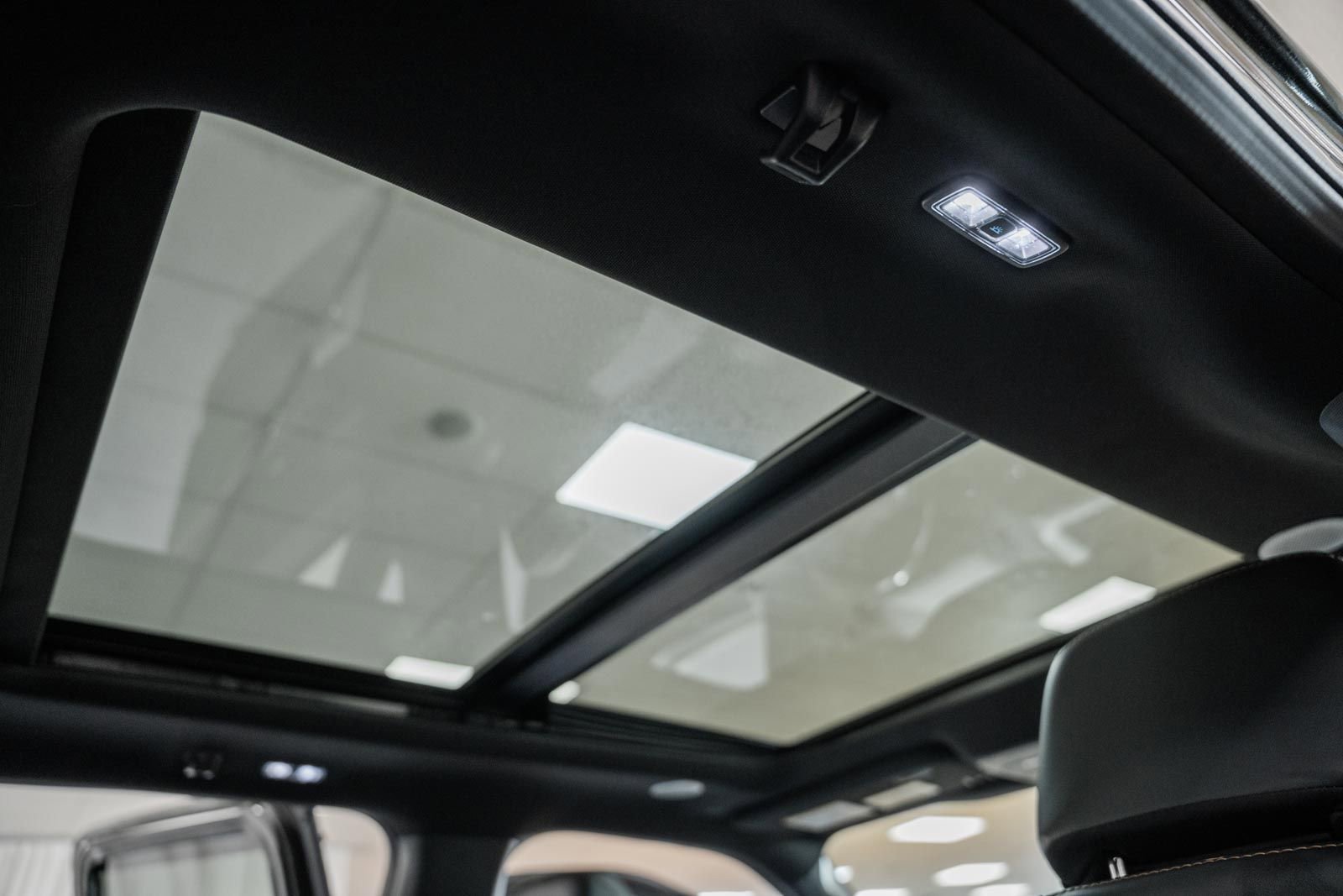 Certified 2023 Ford F150 Platinum w/ FX4 Off-Road Package image 42