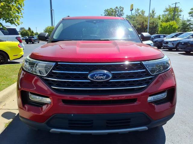 Certified 2020 Ford Explorer XLT w/ Equipment Group 202A AWD/4WD image 2
