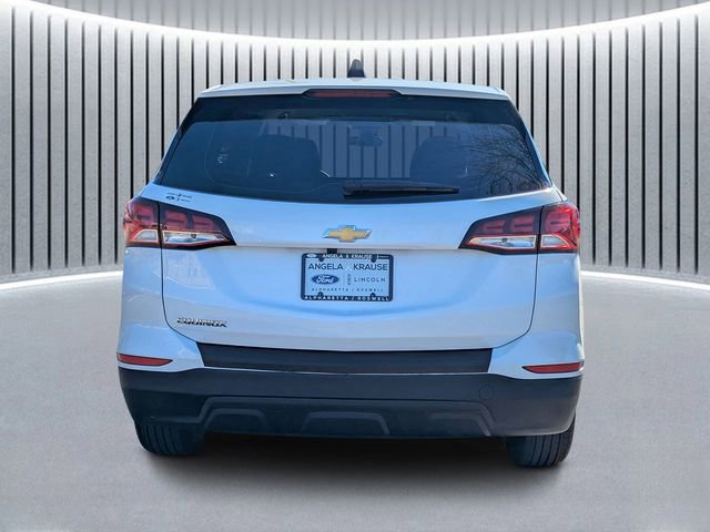 Used 2023 Chevrolet Equinox LS image 3