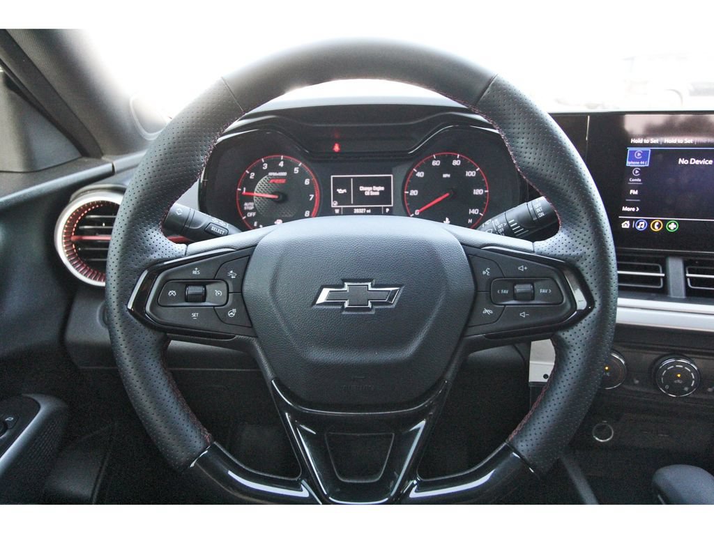 Used 2024 Chevrolet Trax RS w/ Sunroof Package FWD image 14