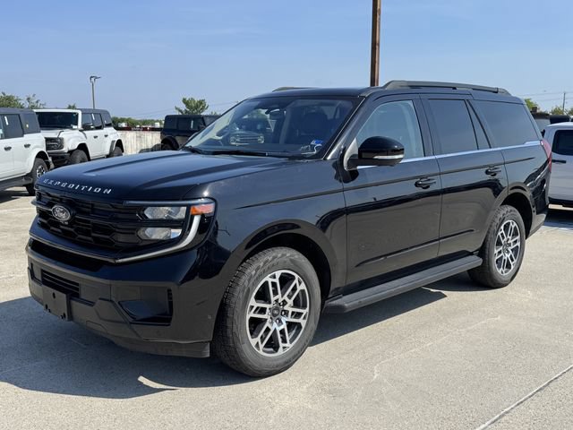 Certified 2025 Ford Expedition Active AWD/4WD image 6