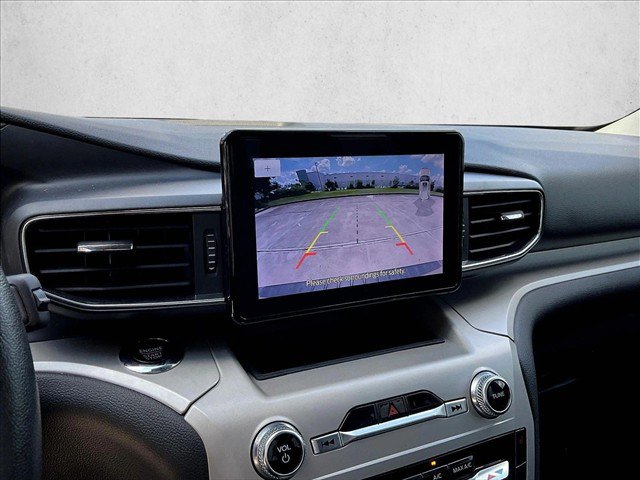 Certified 2023 Ford Explorer XLT w/ Equipment Group 202A RWD image 22