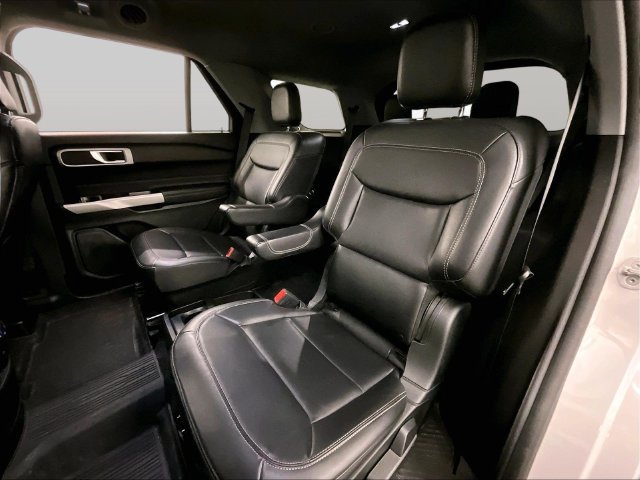 Certified 2021 Ford Explorer XLT w/ Equipment Group 202A AWD/4WD image 25