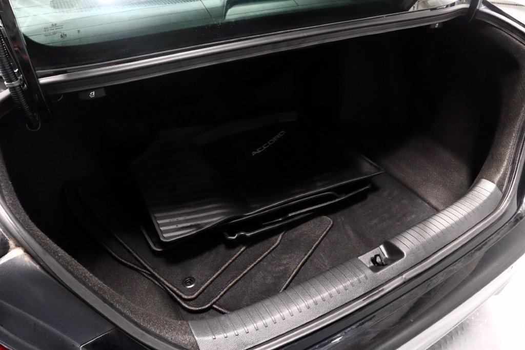 Used 2023 Honda Accord EX-L image 15