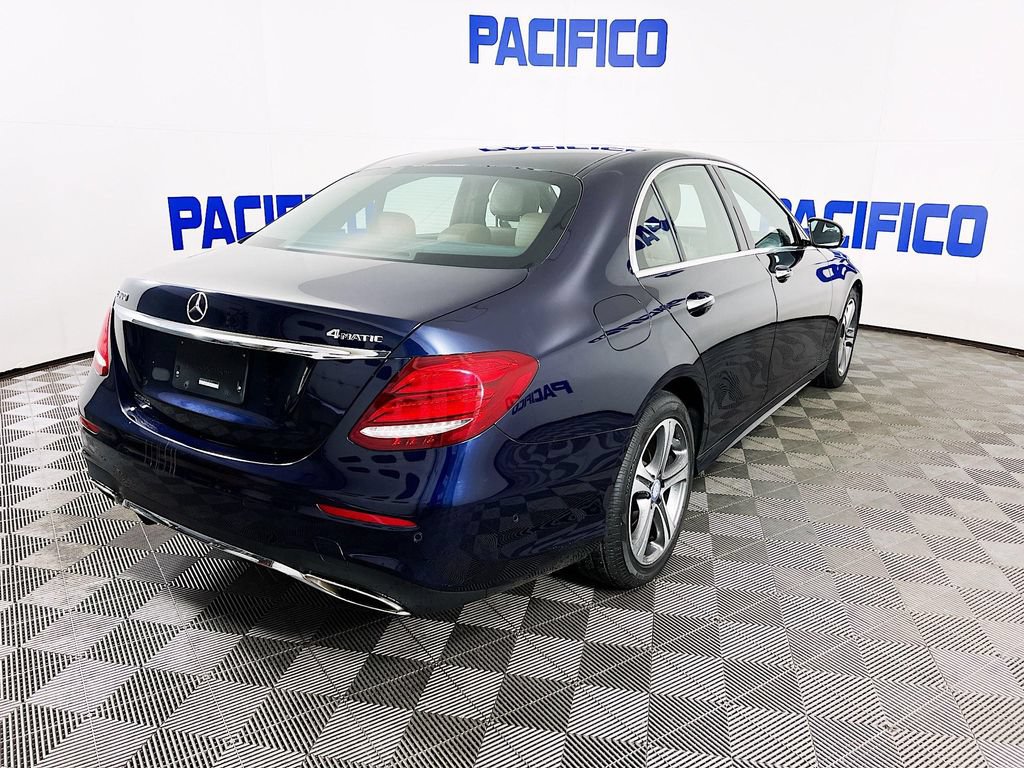Used 2017 Mercedes-Benz E 300 4MATIC image 7