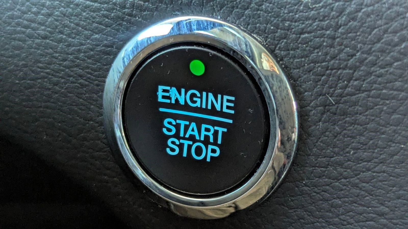 Certified 2022 Ford Edge SE w/ Black Appearance Package image 29