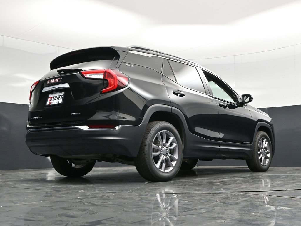 Used 2024 GMC Terrain SLT AWD/4WD image 56