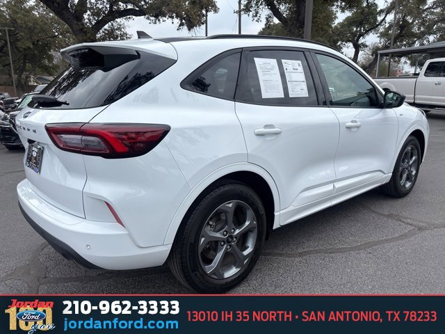 Certified 2023 Ford Escape ST-Line w/ Tech Pack #1 image 4